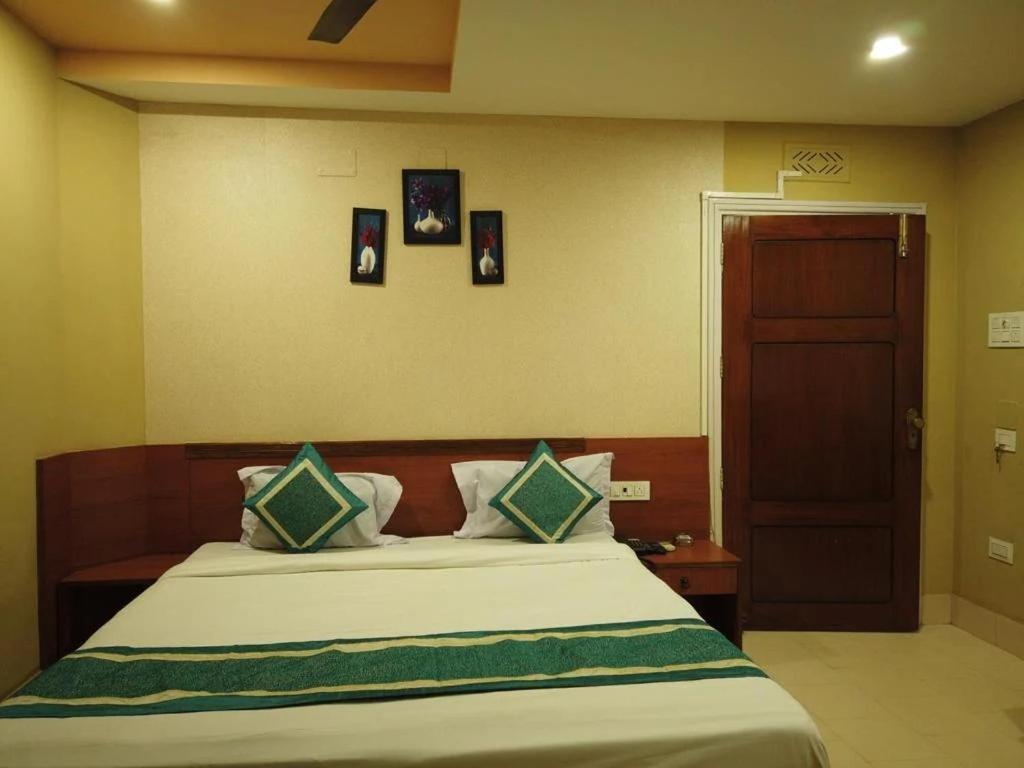 Hotel Vinayak Siliguri Exterior photo